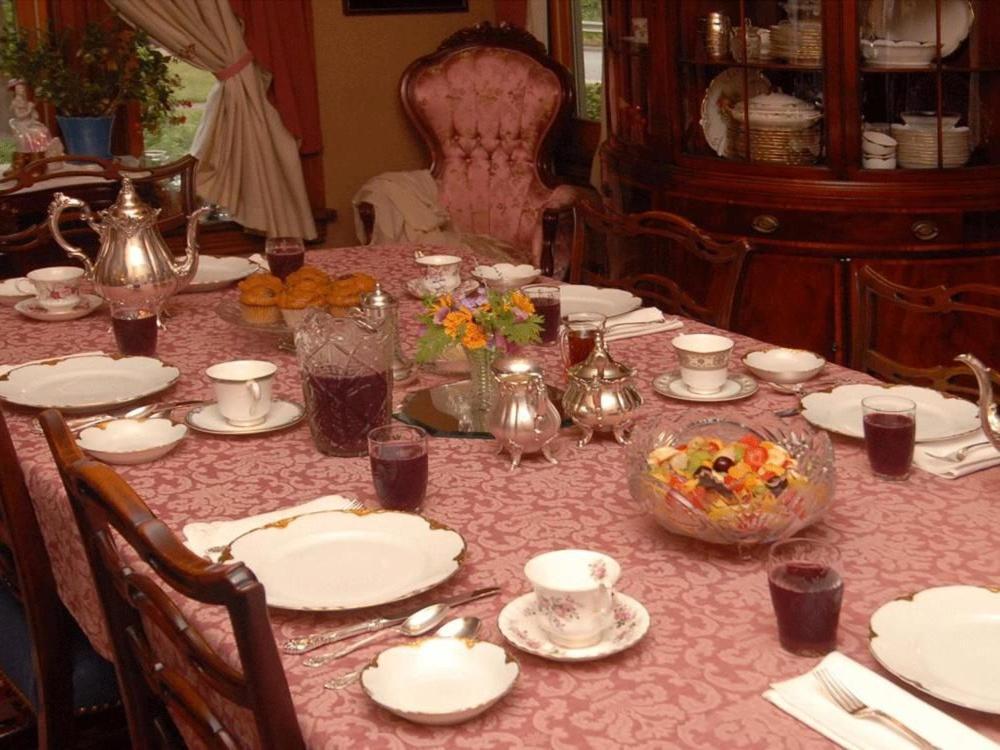 Victorian Loft Bed And Breakfast Clearfield Exterior foto