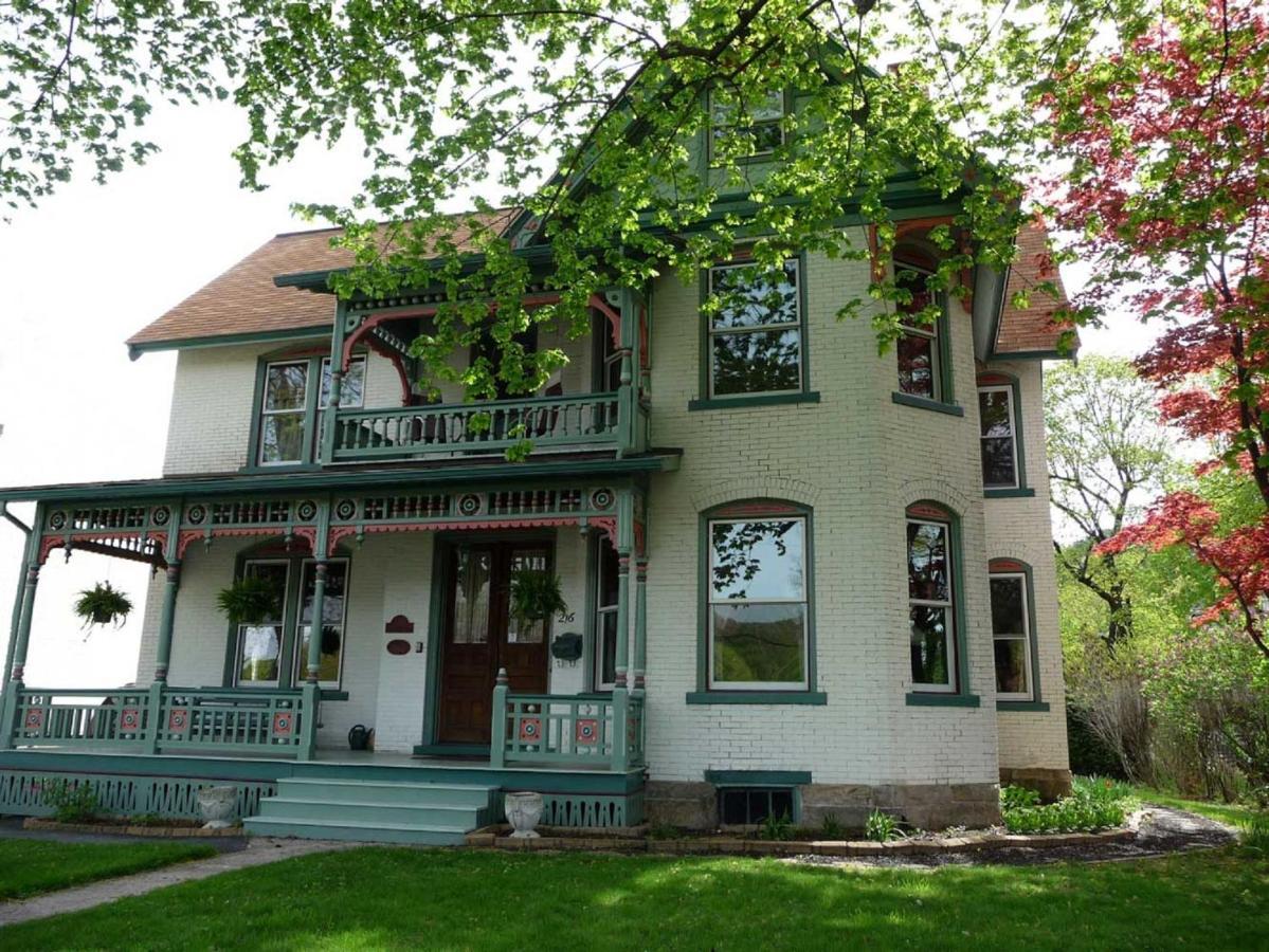 Victorian Loft Bed And Breakfast Clearfield Exterior foto